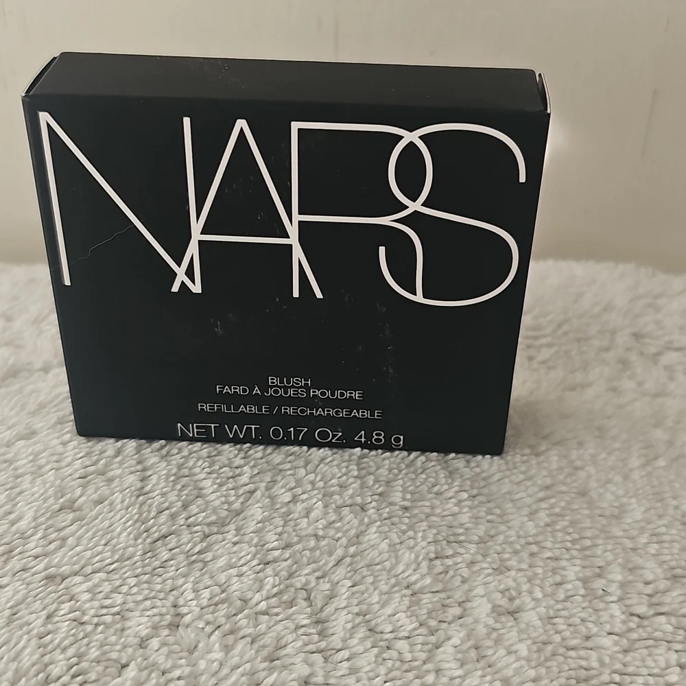 NARS Blush Infatuated Matte Deep Plumberry Mirror Rechargeable Refillable